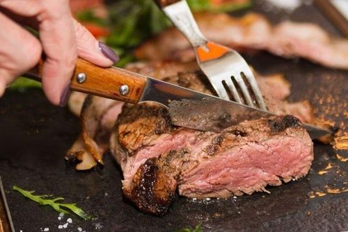 5 nhóm người này nên hạn chế ăn thịt bò, thèm đến mấy cũng phải 'nhịn miệng'