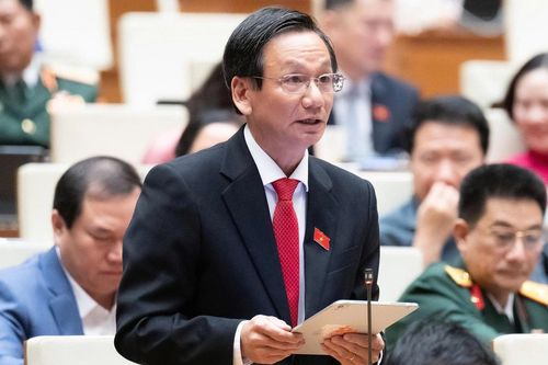 Đề xuất doanh nghiệp sản xuất, nhập khẩu xe điện phải thu hồi pin để tái chế