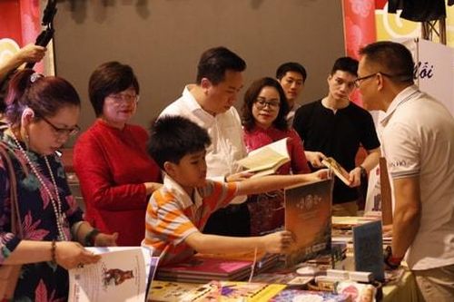Phường Cửa Nam 'đánh thức' di sản trên trang sách