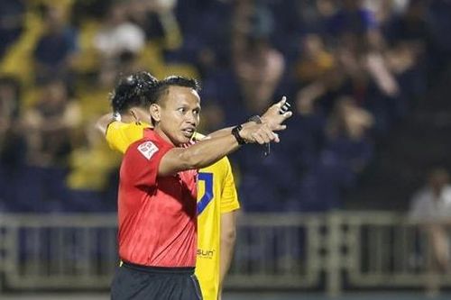 Trọng tài FIFA người Malaysia điều hành 2 trận đấu tại vòng 20 V.League 2025-2026