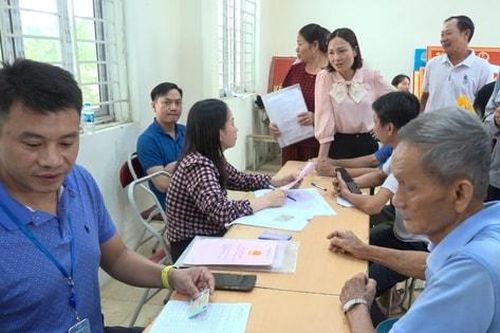 Xã Thanh Oai chi trả hơn 900 tỷ đồng bồi thường các hộ dân thực hiện dự án Khu đô thị thể thao Olympic