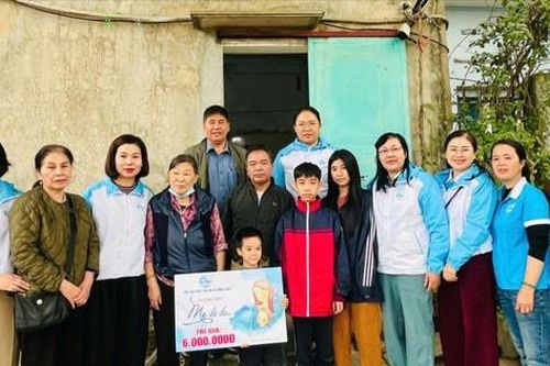 Mô hình 'Mẹ đỡ đầu' ở Đông Anh: Điểm tựa được gieo từ yêu thương