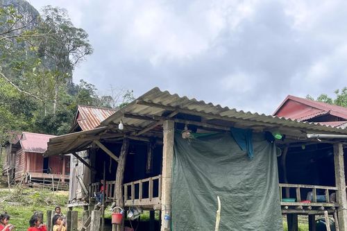 Từ mái đá đến bản làng giữa đại ngàn