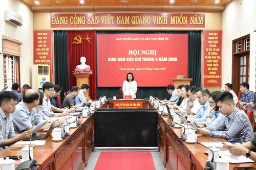 Siết quản lý tour mô tô 'Ha Giang Loop' để phát triển du lịch bền vững