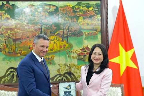 Việt Nam – Pháp tăng cường hợp tác biểu diễn và đào tạo nghệ thuật