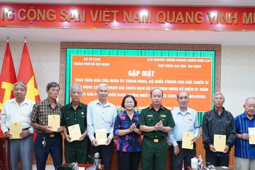 Gặp mặt, tặng quà các cựu chiến binh biệt động Sài Gòn nhân dịp 30/4