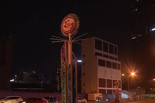 [Video] Hàng loạt biển quảng cáo lớn tại TP Hồ chí Minh đồng loạt tắt điện sau 22h