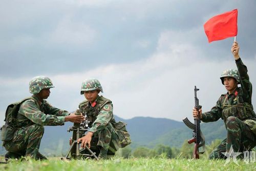 Phát huy truyền thống, luyện giỏi, rèn nghiêm