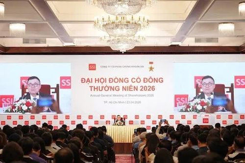 SSI báo lãi kỷ lục, dự kiến chia cổ tức 30%