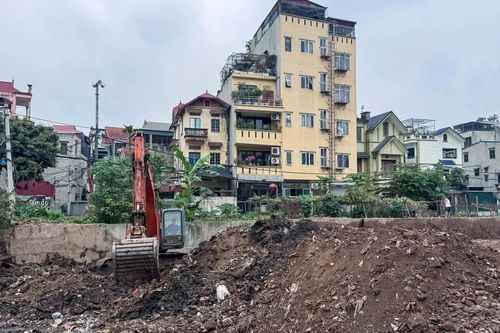 Toàn cảnh hạng mục cứng hóa kênh La Khê còn dở dang