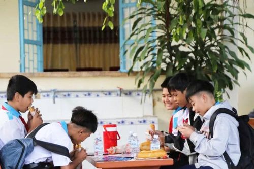'Bữa sáng 0 đồng' gieo mầm ý thức pháp luật học đường