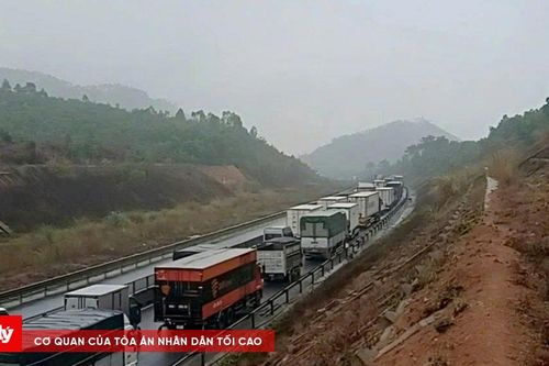 Tai nạn trên cao tốc Bắc – Nam gây ùn tắc kéo dài nhiều giờ