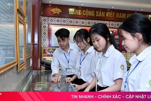 'Thắp lửa' truyền thống trong trường học
