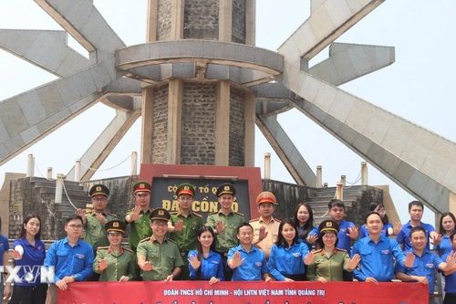Tuổi trẻ Quảng Trị hướng về biển đảo quê hương