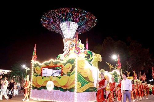 Đặc sắc Lễ hội văn hóa dân gian đường phố 'Thanh âm nguồn cội'