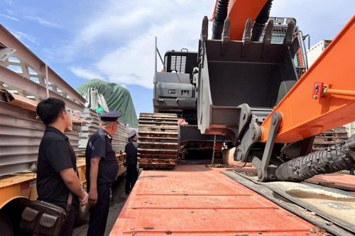 Không để xảy ra ùn tắc hàng hóa tại các cửa khẩu trong kỳ nghỉ lễ