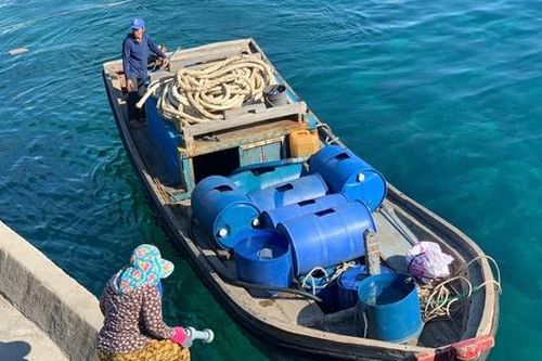 Nước ngầm suy giảm, sản xuất chật vật: Lý Sơn tính chuyện giải 'cơn khát' dài hạn