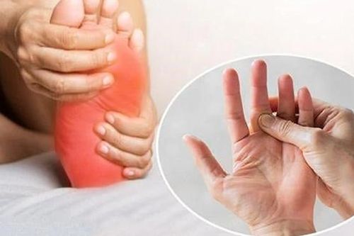 Tê bì tay chân về đêm, dấu hiệu âm thầm cảnh báo bệnh nguy hiểm nhiều người bỏ qua