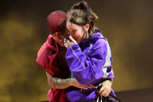 Billie Eilish chia sẻ kỷ niệm thời thơ ấu sau khoảnh khắc xúc động cùng Justin Bieber tại Coachella