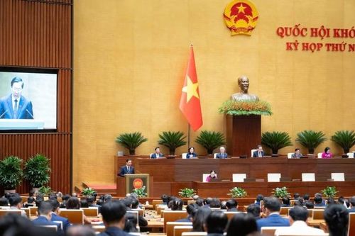 Quốc hội chốt mục tiêu tăng trưởng hai con số giai đoạn tới