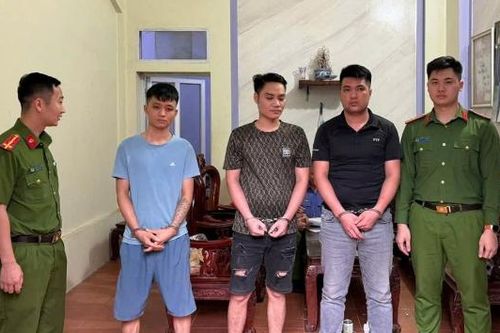 Tạm giữ 3 đối tượng tổ chức sử dụng ma túy tại phường Tân Tiến