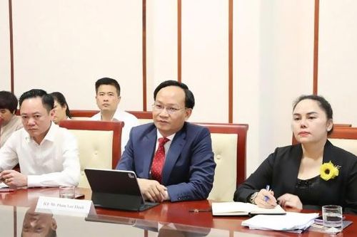 Phó Chủ tịch UBND tỉnh Phạm Văn Thịnh làm việc với một số doanh nghiệp FDI