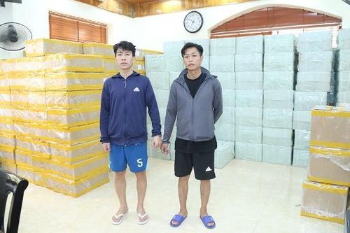Bắc Ninh: Khởi tố 2 đối tượng tàng trữ hàng cấm