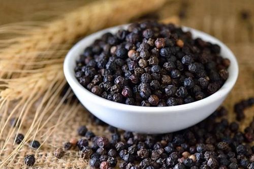 Giá tiêu hôm nay 24/4: Ổn định, cao nhất 142.000 đ/kg
