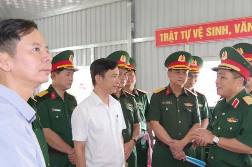 Đoàn công tác Tổng cục Hậu cần - Kỹ thuật kiểm tra công tác quân sự, quốc phòng tại phường Điện Bàn Đông và An Thắng