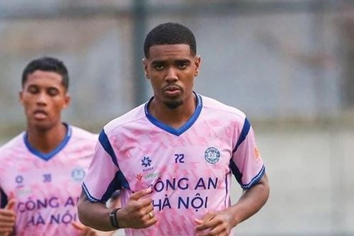 V.League 2025/26 và bài toán trung phong nội: Khi vòng cấm trở thành lãnh địa ngoại