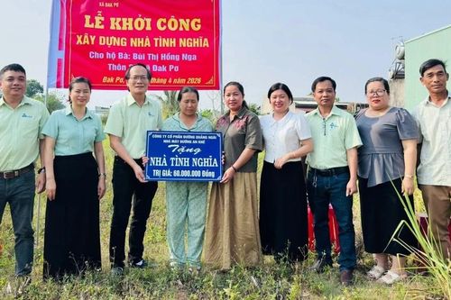 Khởi công xây dựng 2 căn nhà tình nghĩa cho hộ nghèo tại xã Đak Pơ