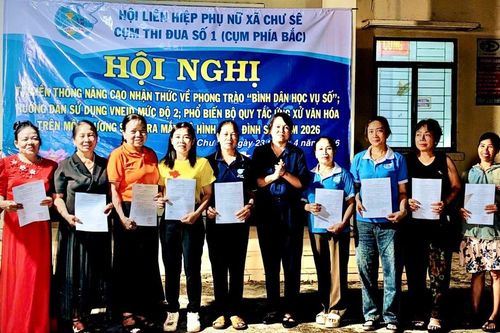 Xã Chư Sê ra mắt mô hình 'Gia đình số'