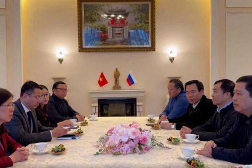 Bí thư Tỉnh ủy Dương Quốc Huy thăm và làm việc với Đại sứ quán Việt Nam tại Liên bang Nga