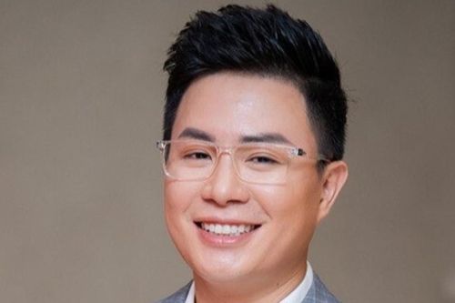 MC Lê Anh: Nam dẫn chương trình VTV sở hữu học vị Tiến sĩ và cuộc hôn nhân với học trò