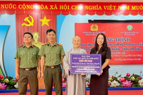 Hành trình thiện nguyện sẻ chia ở vùng sâu