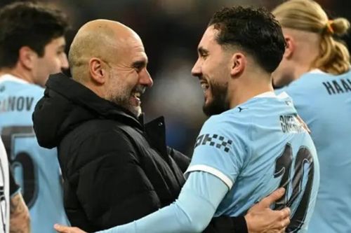 Manchester City trở lại ngôi đầu Ngoại hạng Anh: Bản lĩnh nhà vua và bước ngoặt Rayan Cherki