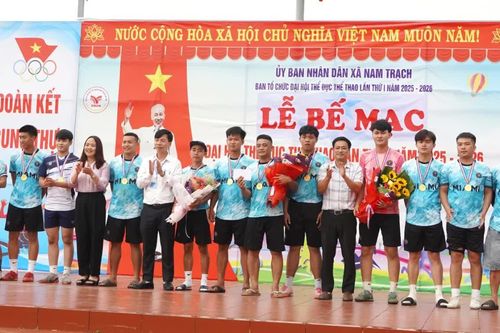 Bế mạc Đại hội Thể dục thể thao xã Nam Trạch lần thứ I