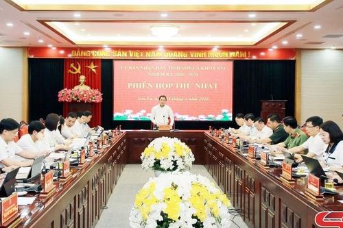 Phiên họp thứ nhất UBND tỉnh Sơn La khóa XVI