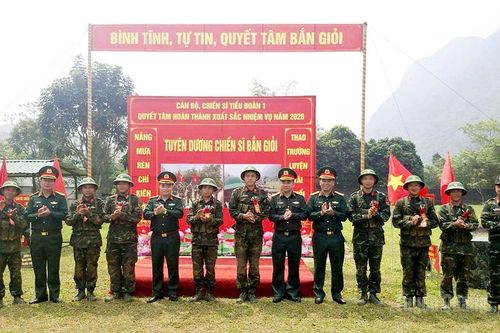 Rèn sức, luyện quân ở Trung đoàn 877
