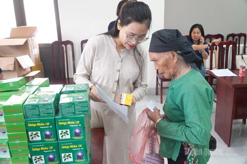 250 người khuyết tật xã Tân Long tham gia khám bệnh, cấp thuốc miễn phí
