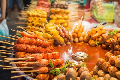 Ngộ độc thực phẩm gia tăng, Bộ Y tế siết kiểm soát bếp ăn tập thể, thức ăn đường phố