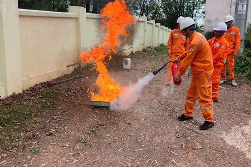 Phú Thọ: Điện lực Lập Thạch diễn tập phòng thủ dân sự, phòng chống thiên tai và tìm kiếm cứu nạn năm 2026