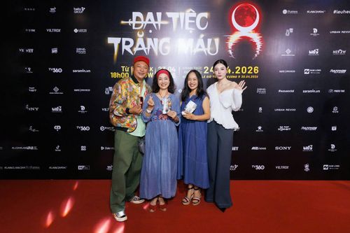 Dàn cast 'Đại tiệc trăng máu 8' lên đồ lộng lẫy, ra mắt khán giả Hà Nội