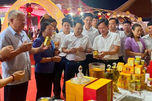 120 gian hàng quảng bá, thúc đẩy tiêu thụ nông sản Việt