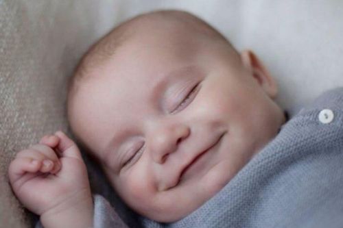 Làm sao để trẻ ngủ xuyên đêm? 5 nguyên tắc cha mẹ cần áp dụng