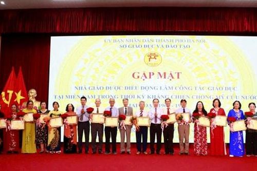 Ngành Giáo dục Hà Nội tri ân 126 nhà giáo đi B giai đoạn 1961-1975