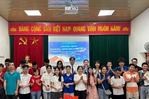 Từ Braille đến AI - 'Ánh sáng' công nghệ khơi dậy tương lai người khiếm thị