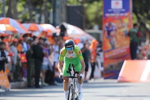 Cúp Xe đạp Truyền hình TP Hồ Chí Minh: Kulikov 'xé gió' thắng chặng tính giờ, cục diện Áo vàng không đổi