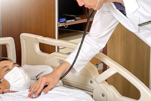 Người đàn ông 65 tuổi thiếu máu nặng do xuất huyết dạ dày vì 1 sai lầm nhiều người Việt mắc phải