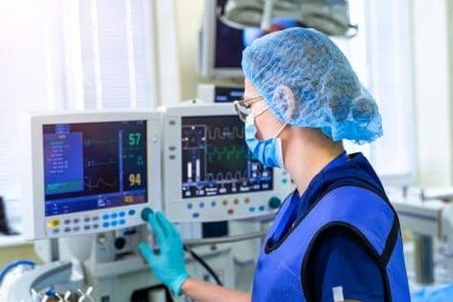 Bộ Y tế yêu cầu bảo đảm cung ứng thiết bị y tế phục vụ khám chữa bệnh